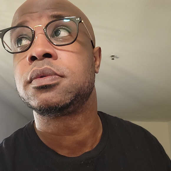 Meet your Posher, Joel - Picture 1 of 1